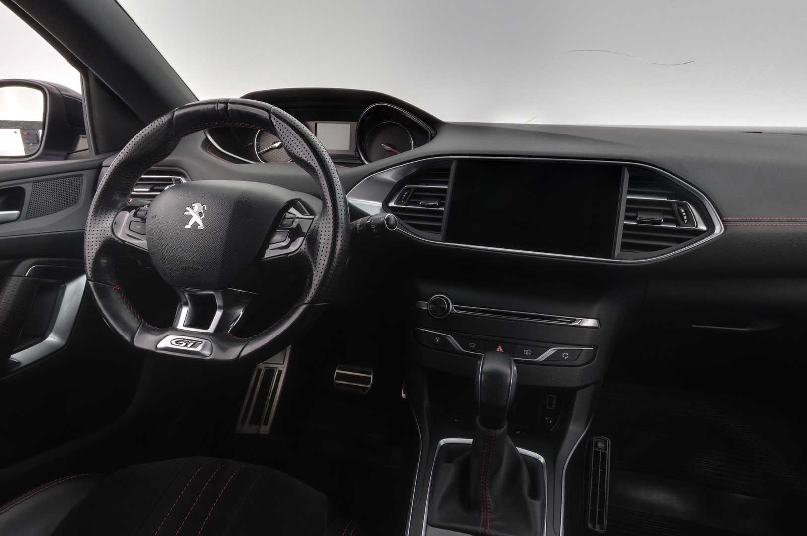PEUGEOT 308 2015