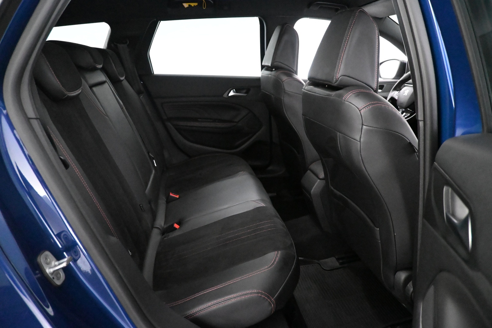 PEUGEOT 308 2015