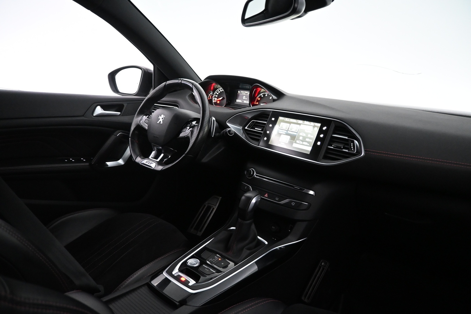 PEUGEOT 308 2015