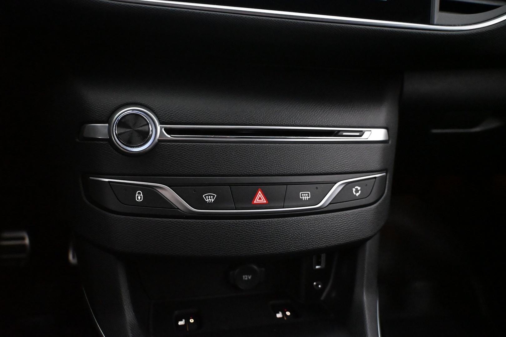 PEUGEOT 308 2015