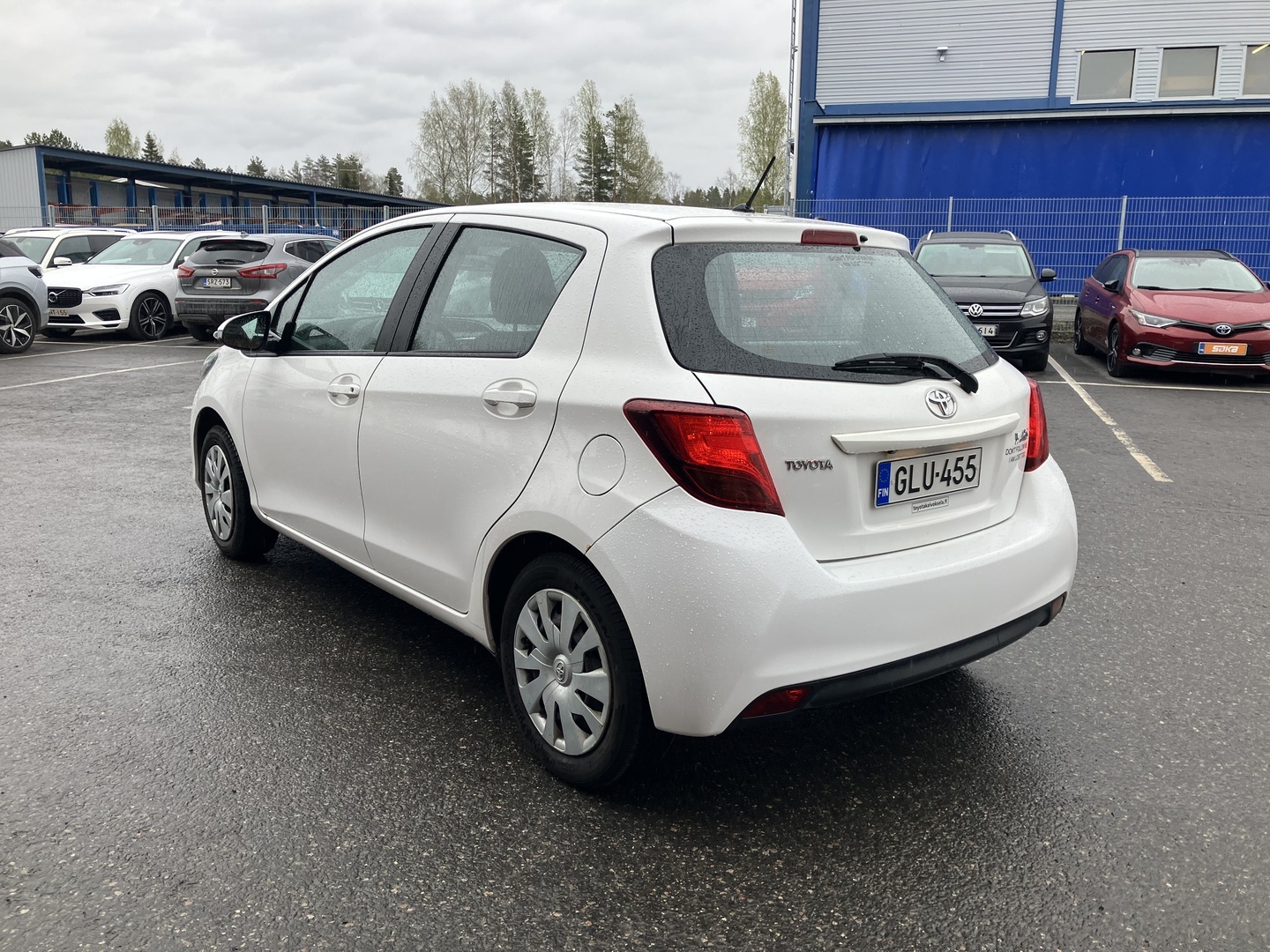 TOYOTA Yaris 2016