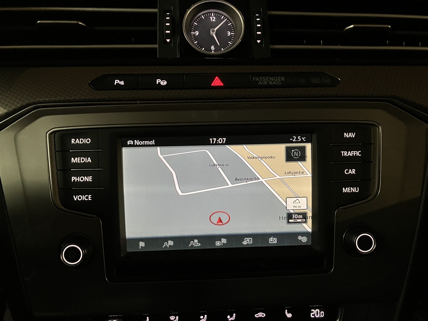 VOLKSWAGEN Passat 2016