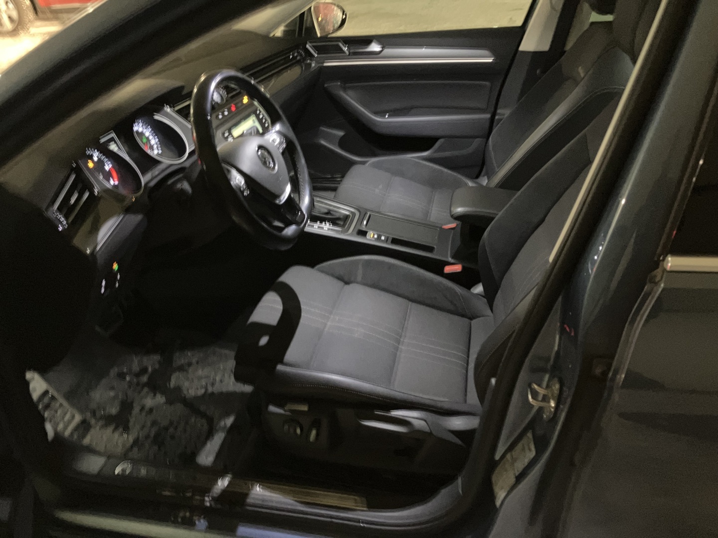 VOLKSWAGEN Passat 2016