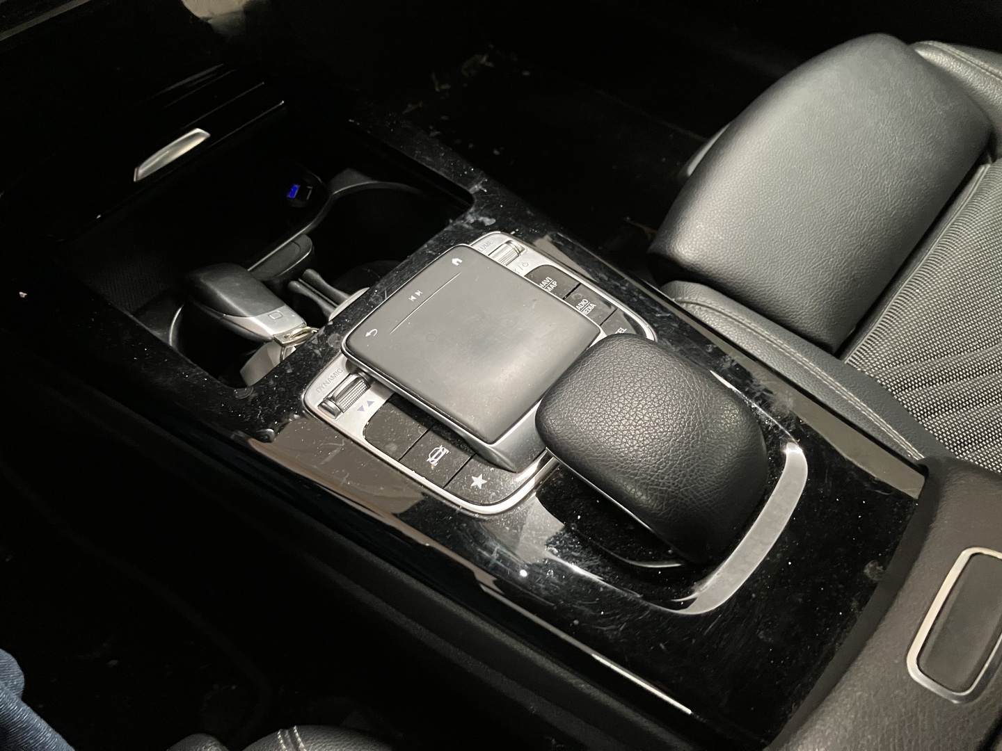 MERCEDES-BENZ A 2019