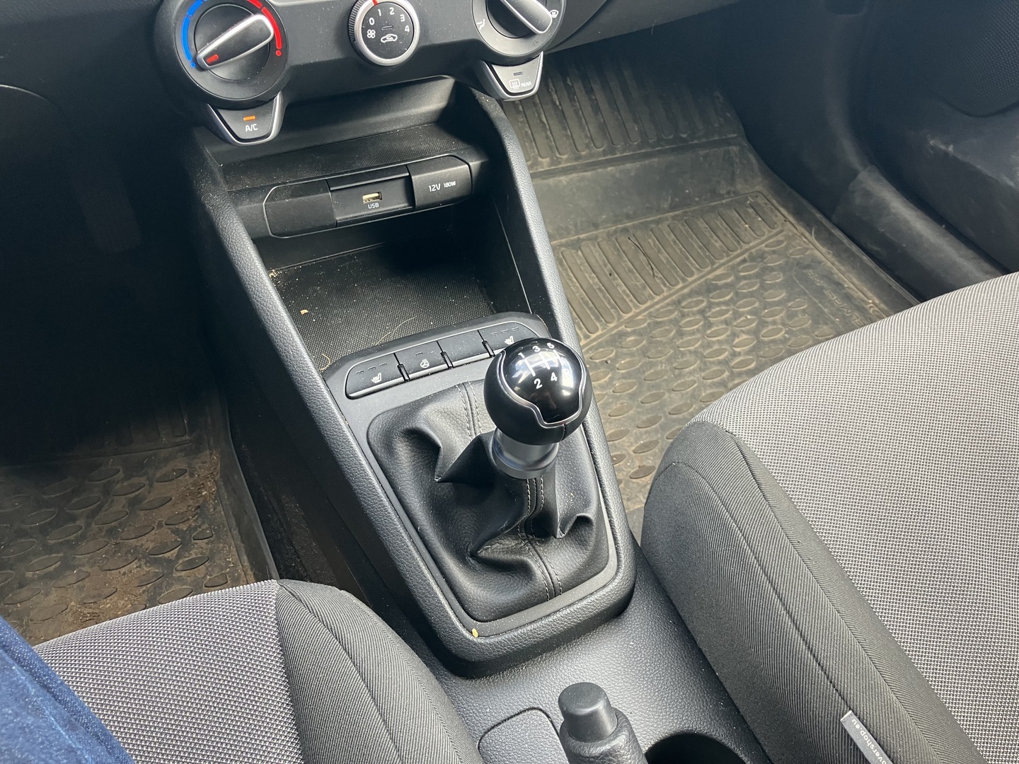 KIA Rio 2023