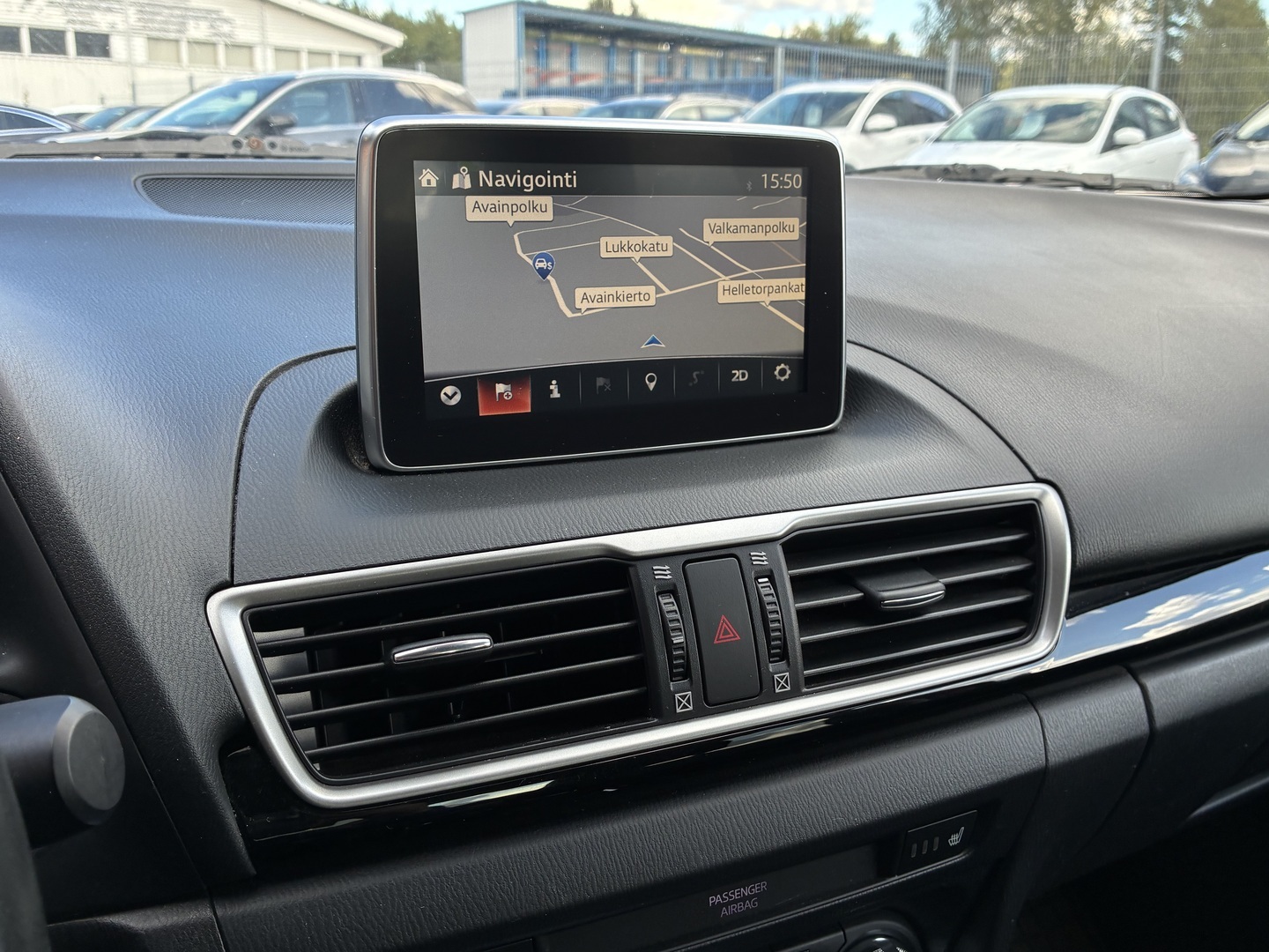 MAZDA 3 2015
