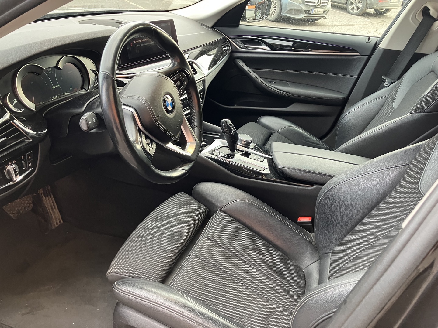 BMW 530 2019