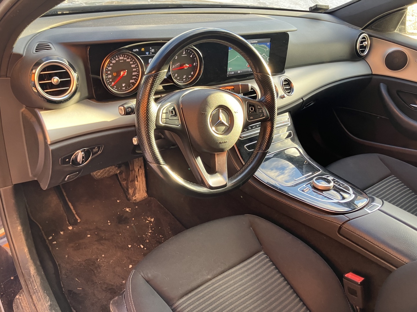 MERCEDES-BENZ E 2018