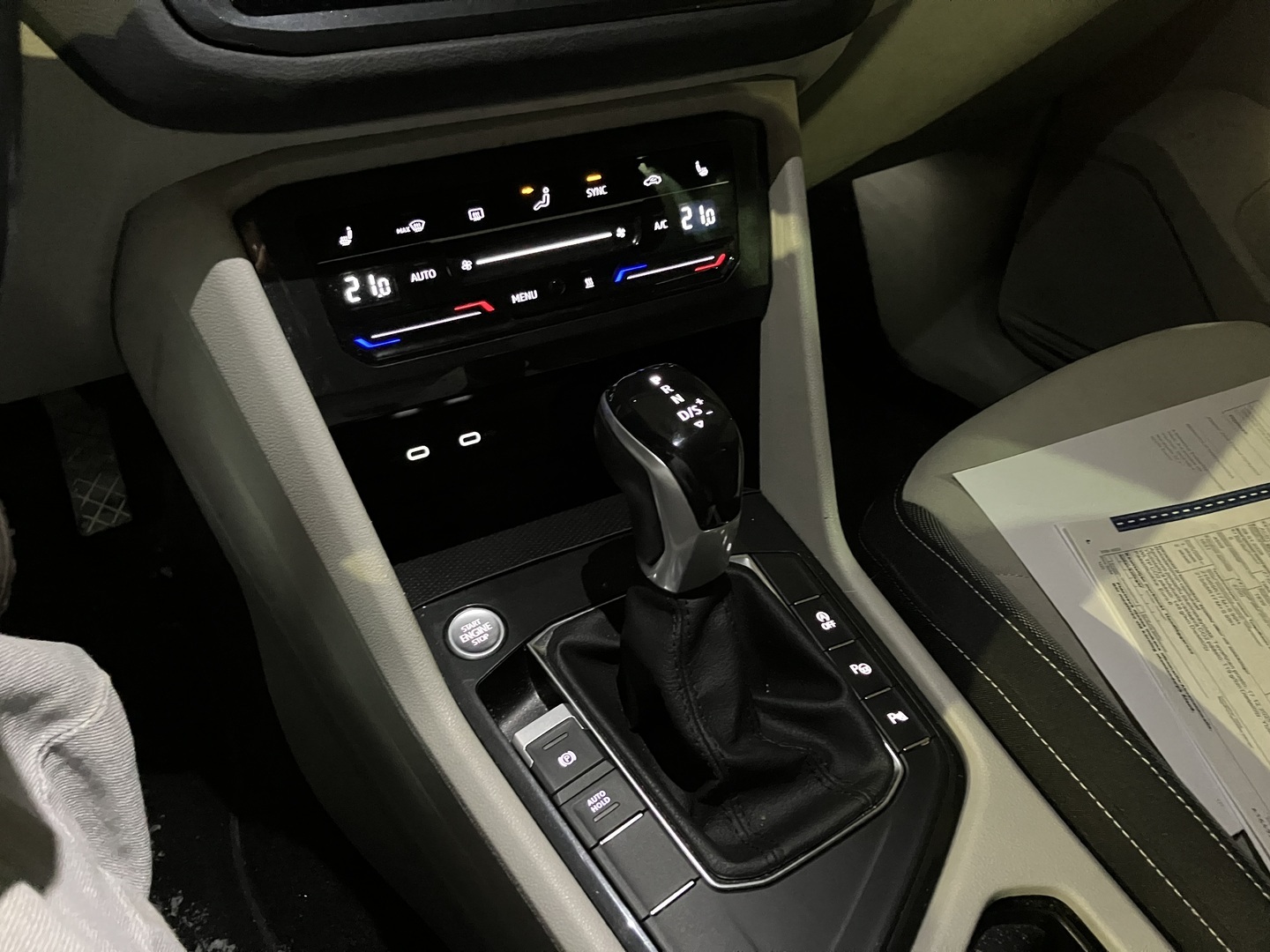 VOLKSWAGEN Tiguan 2022