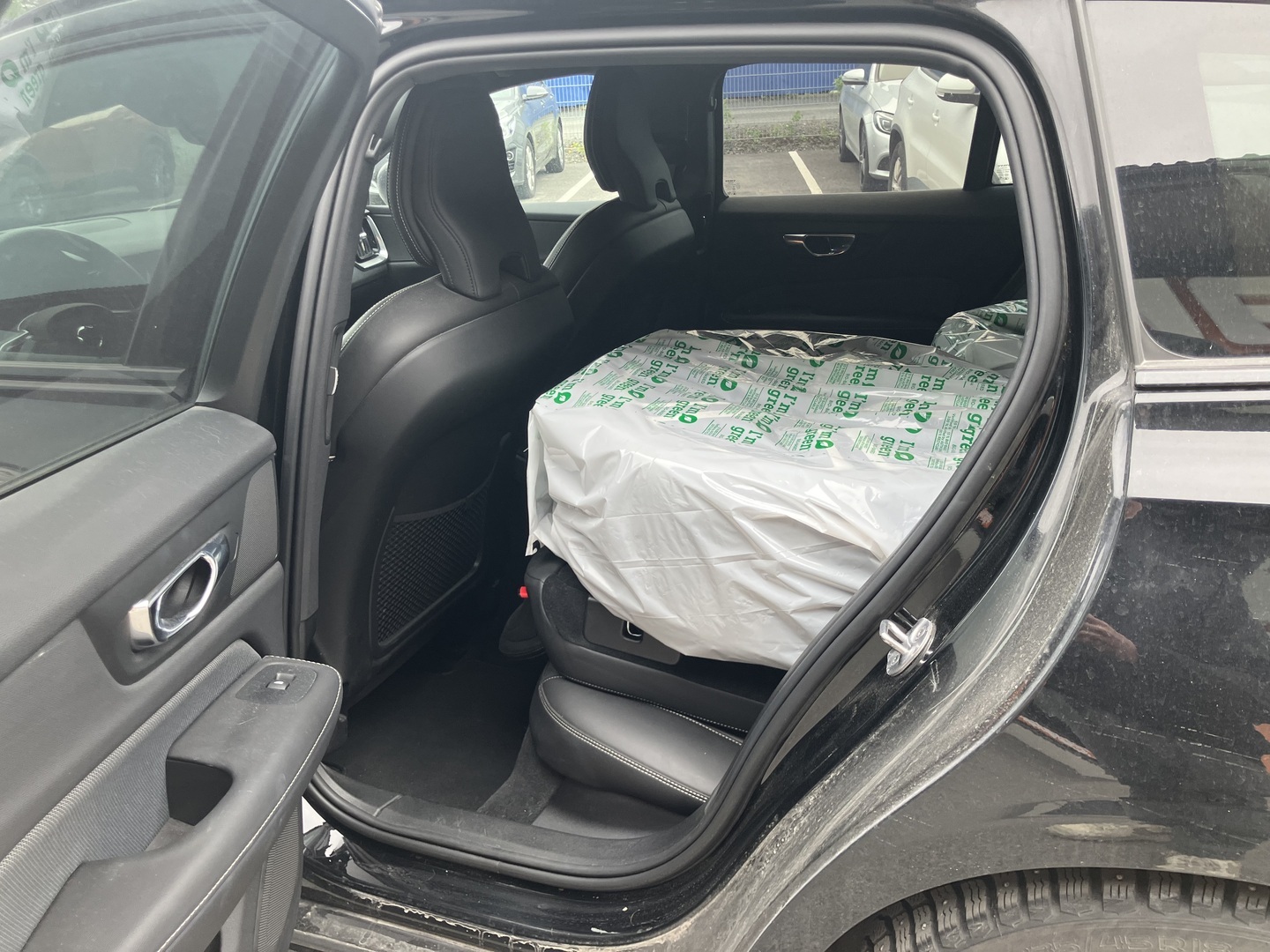 VOLVO V60 2022