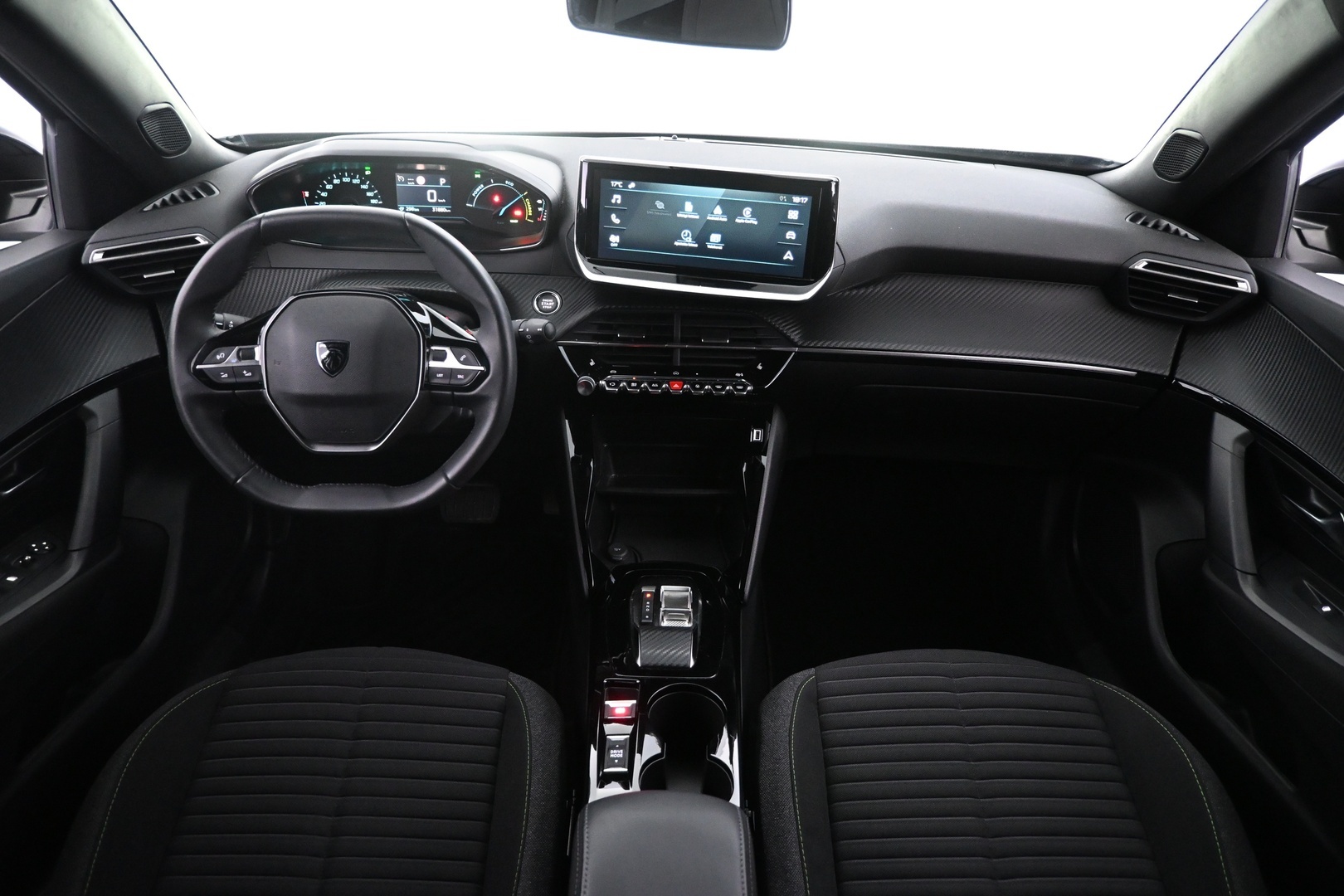PEUGEOT e-2008 2024