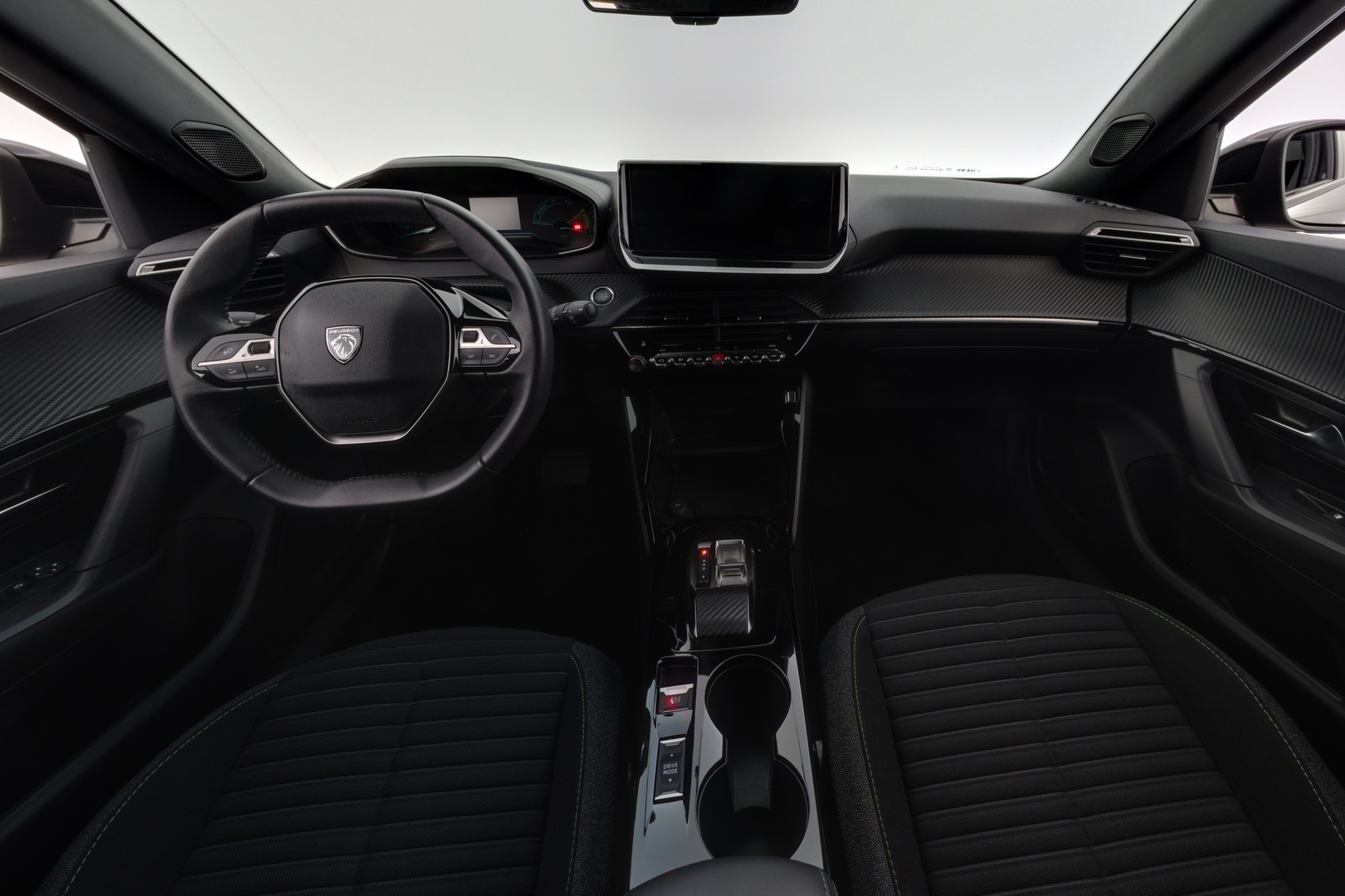 PEUGEOT e-2008 2024