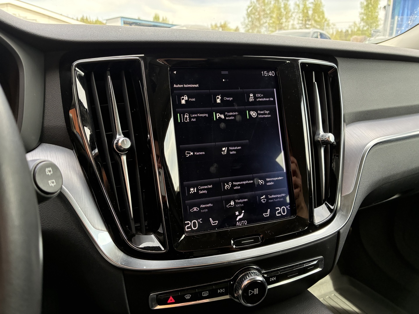 VOLVO V60 2020