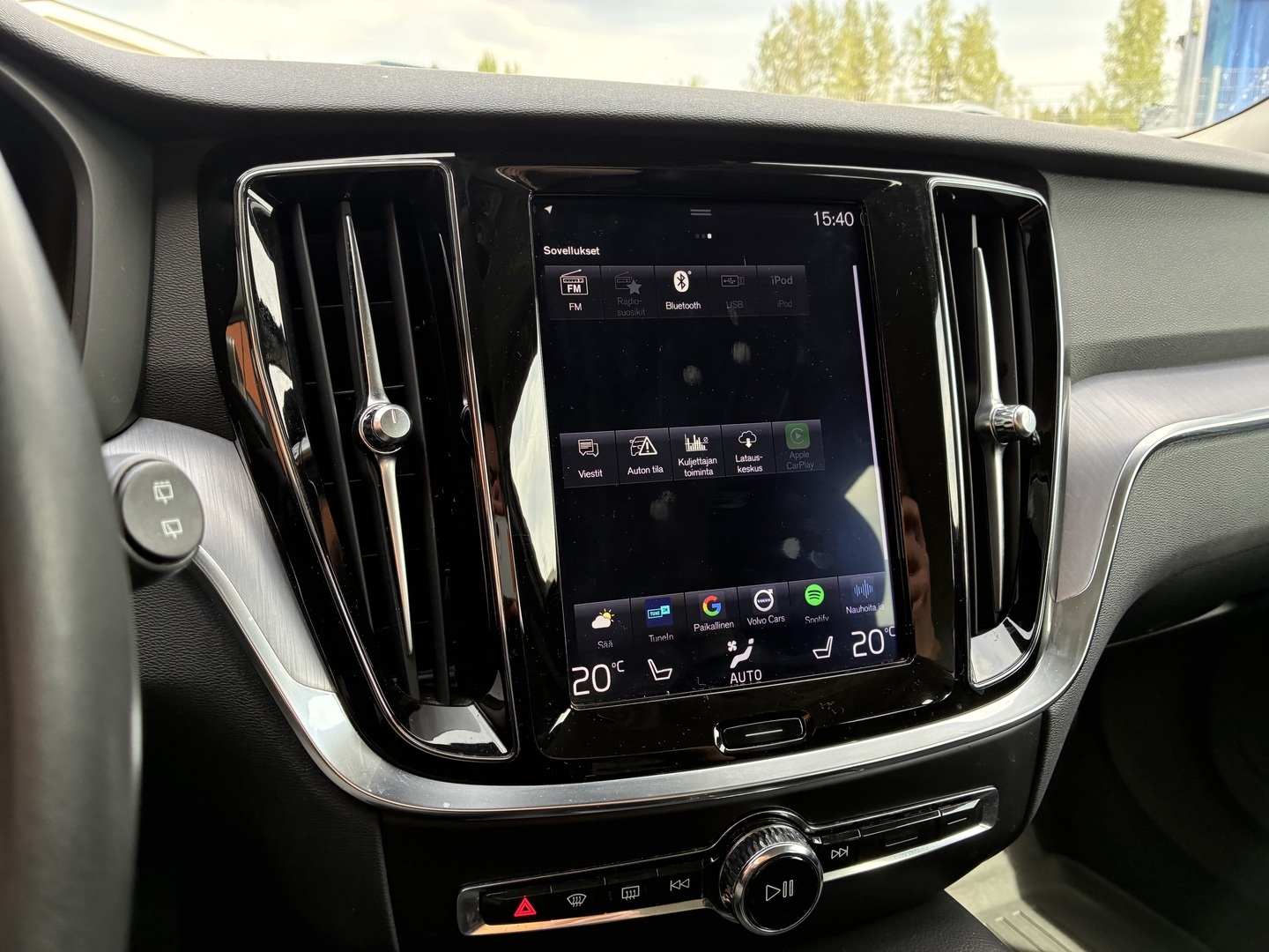 VOLVO V60 2020