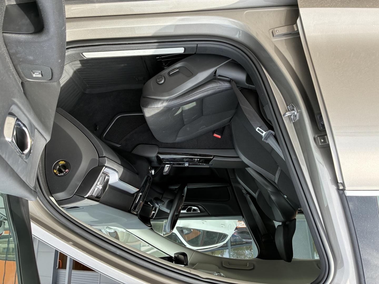 VOLVO V60 2020