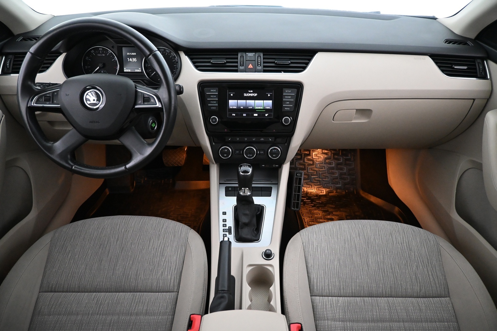 SKODA Octavia 2015