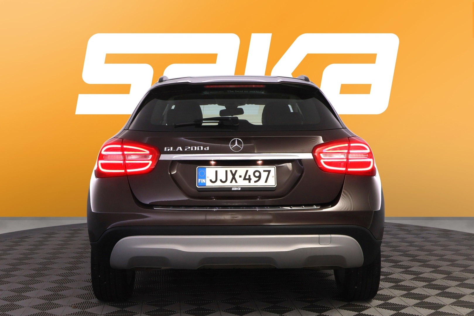 MERCEDES-BENZ GLA 2016