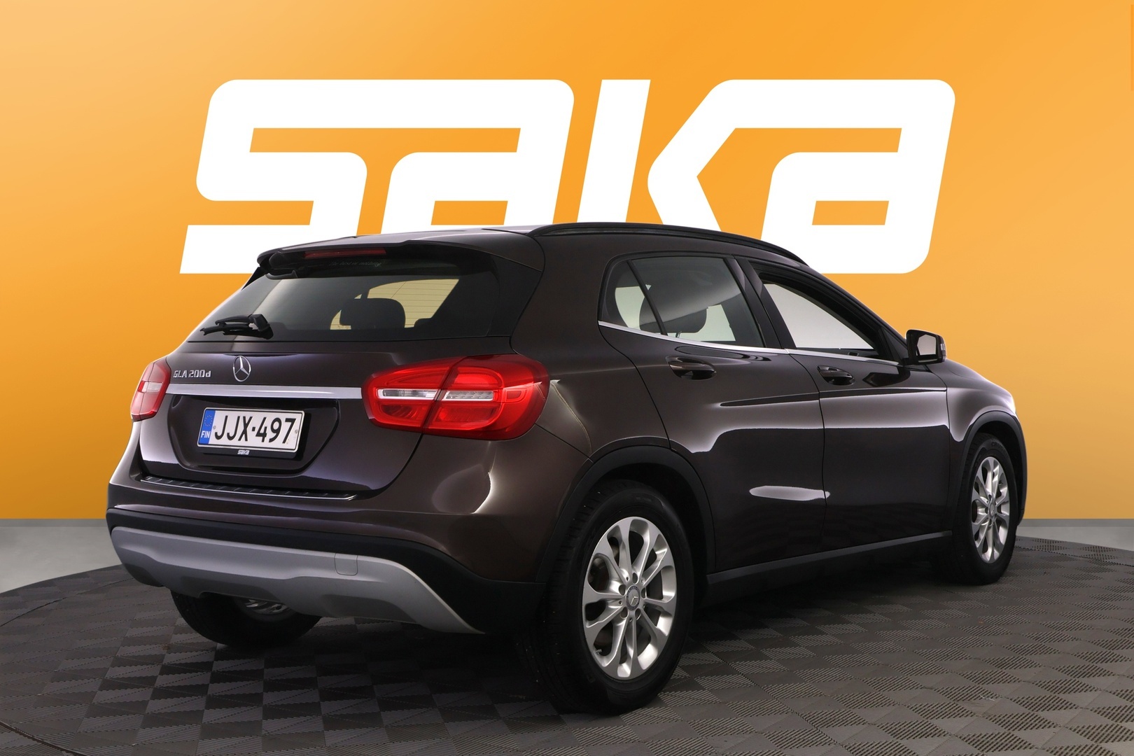 MERCEDES-BENZ GLA 2016