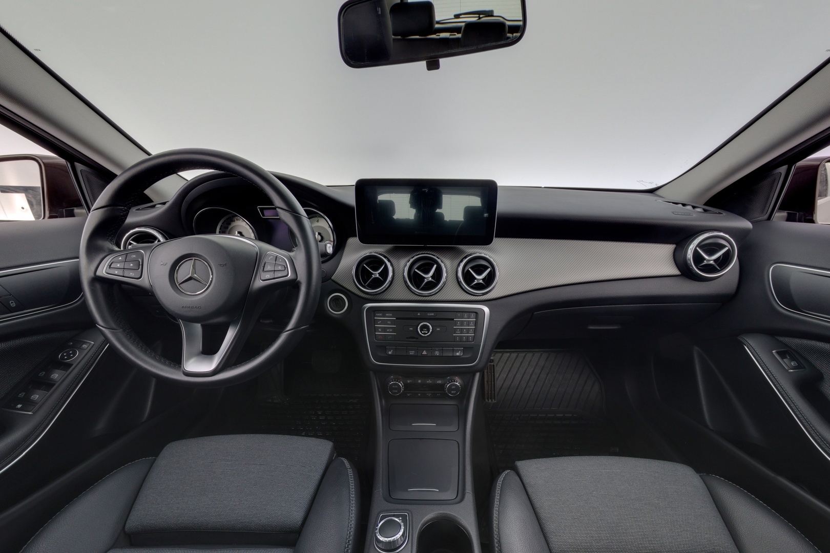 MERCEDES-BENZ GLA 2016