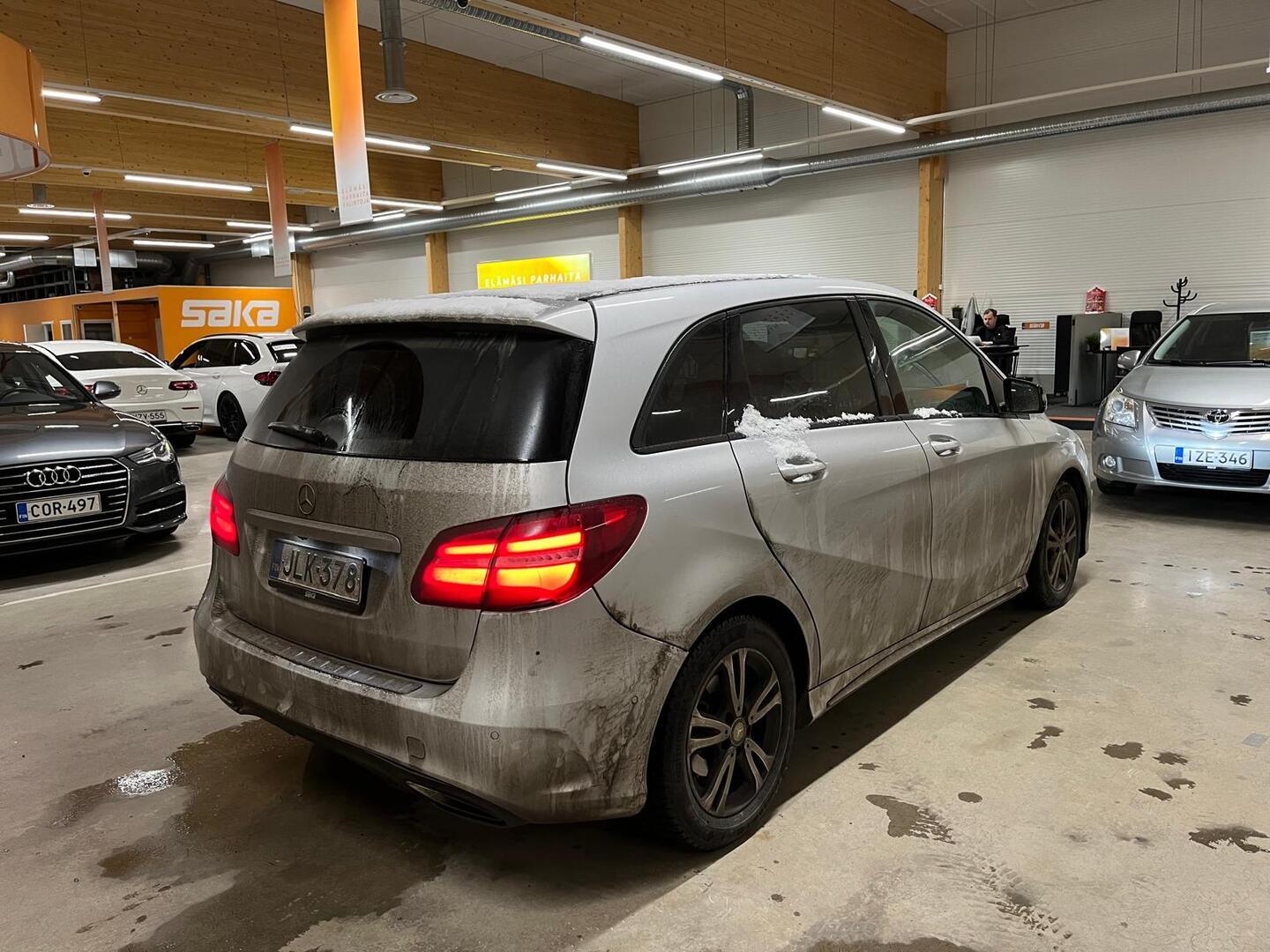 MERCEDES-BENZ B 2016