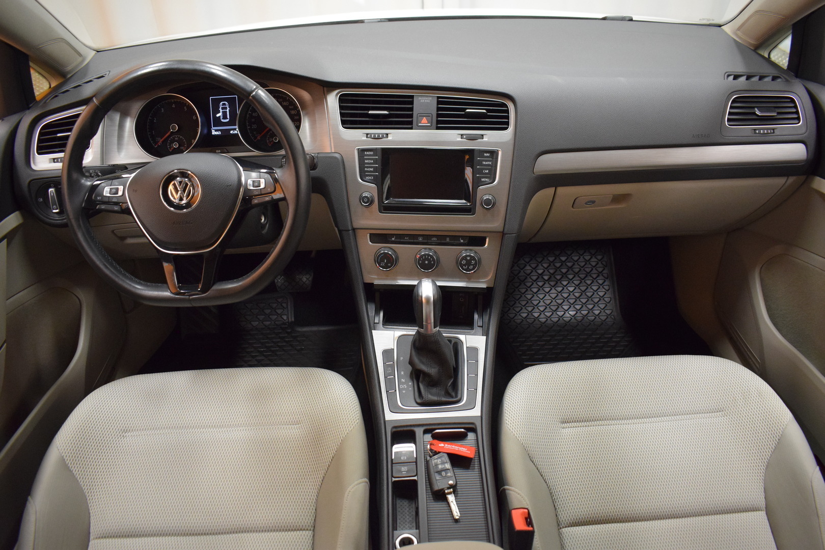 VOLKSWAGEN Golf 2015