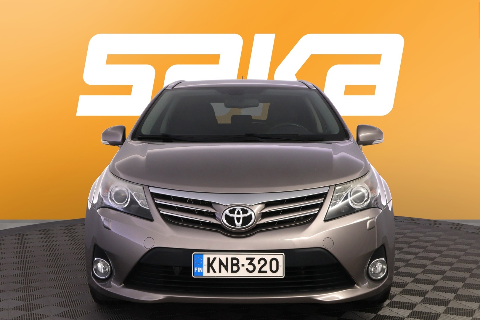 TOYOTA Avensis 2014