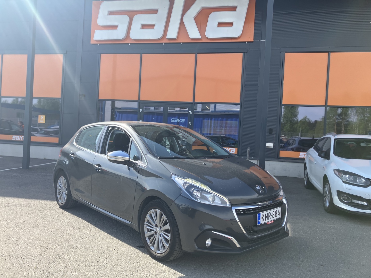PEUGEOT 208 2016