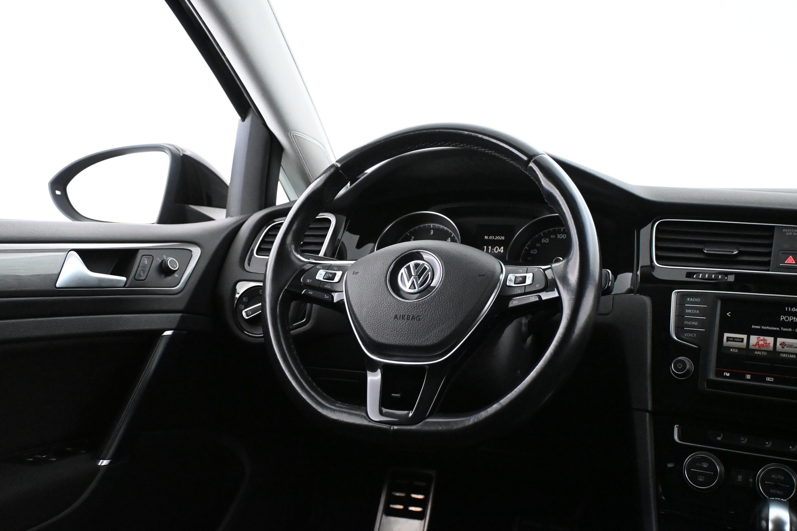 VOLKSWAGEN Golf 2016