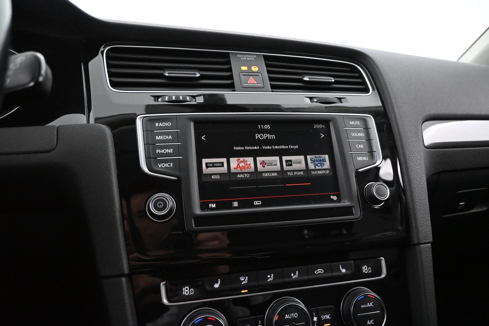 VOLKSWAGEN Golf 2016