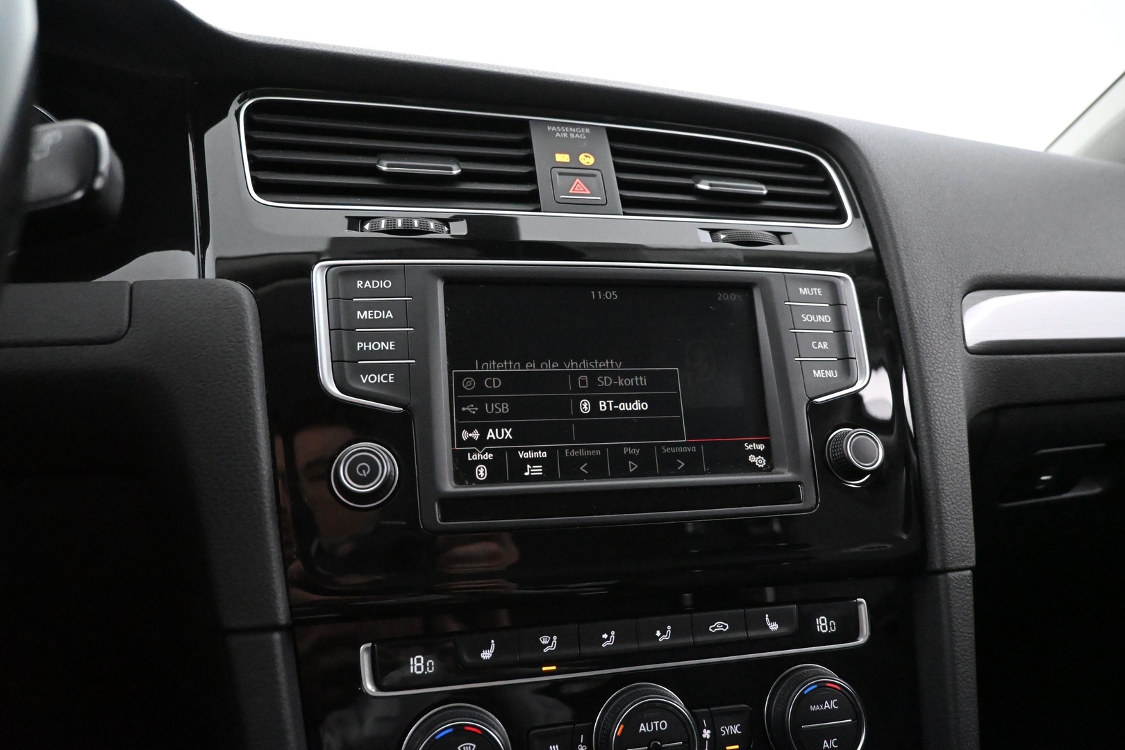 VOLKSWAGEN Golf 2016