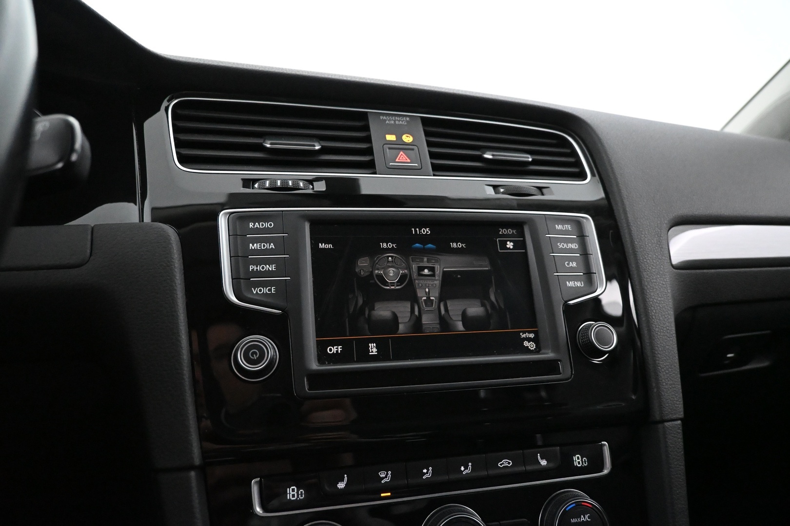 VOLKSWAGEN Golf 2016