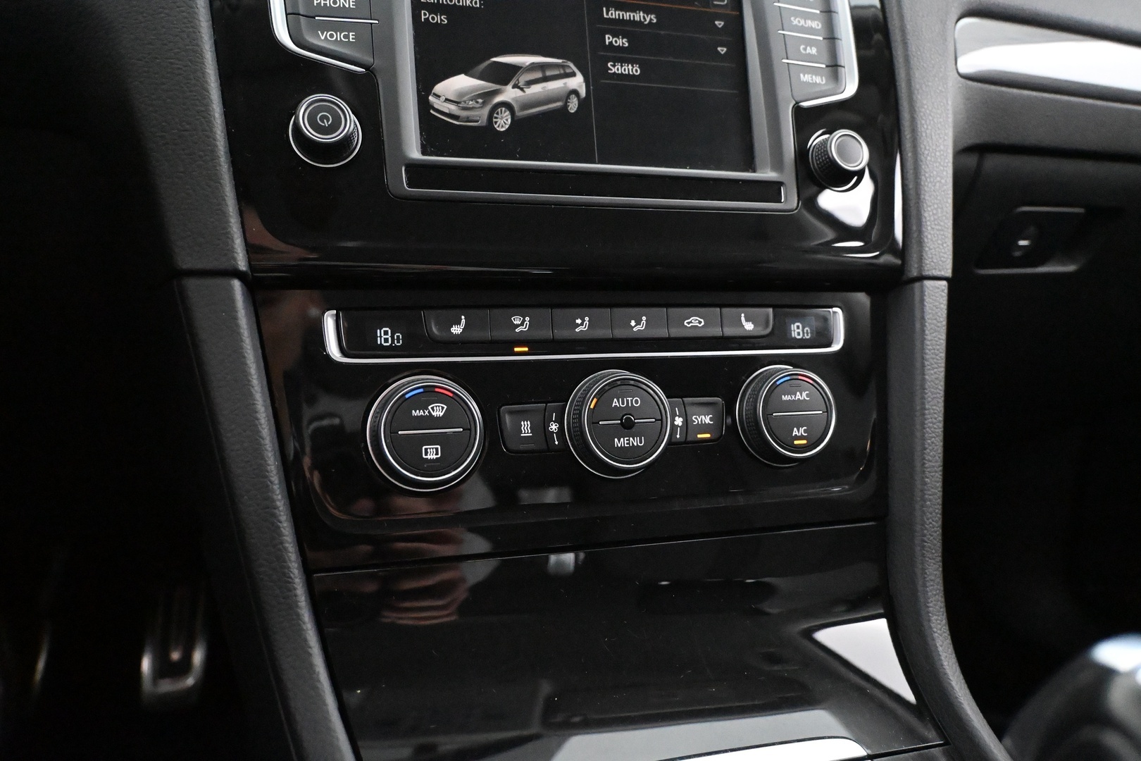 VOLKSWAGEN Golf 2016