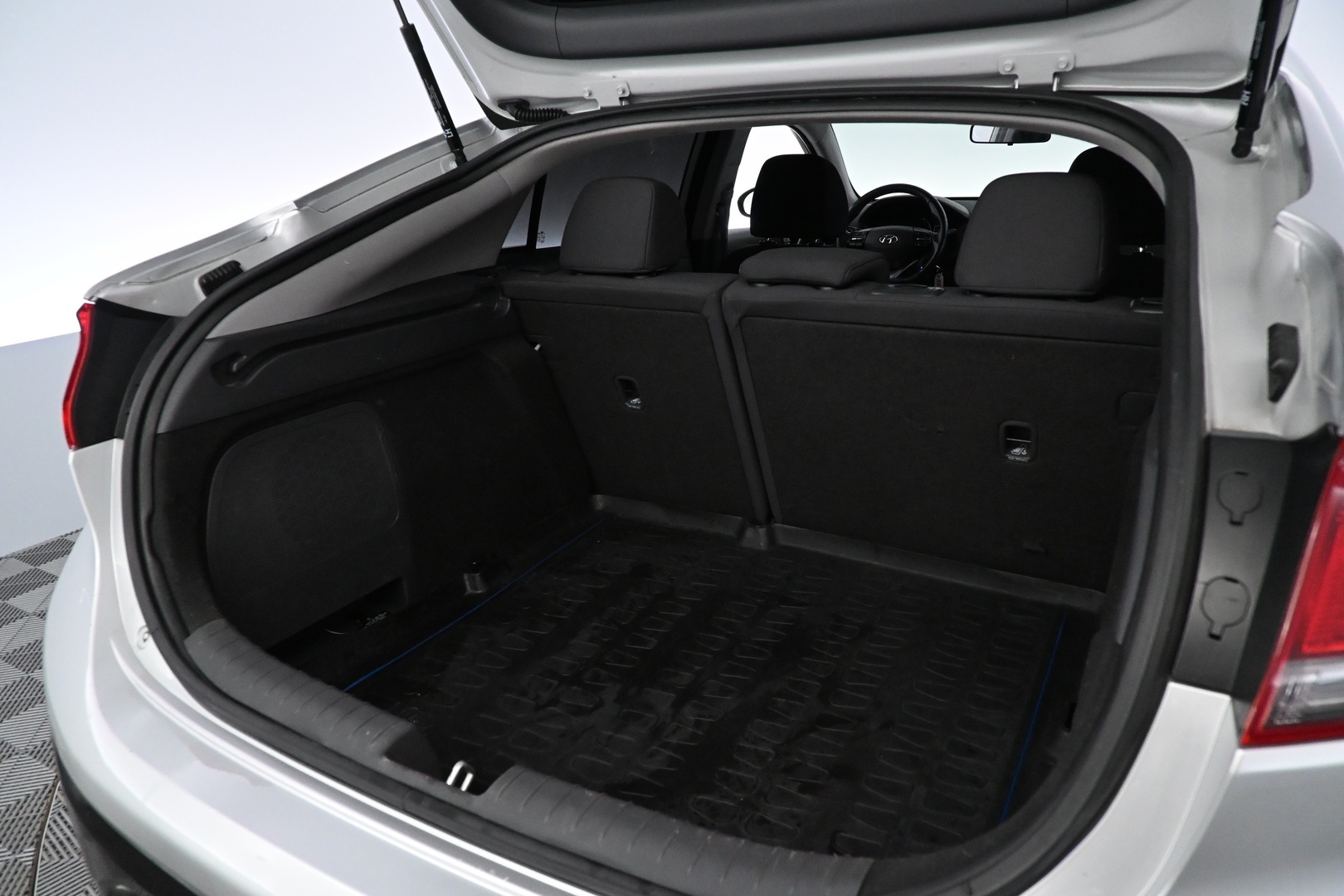 HYUNDAI IONIQ hybrid 2017