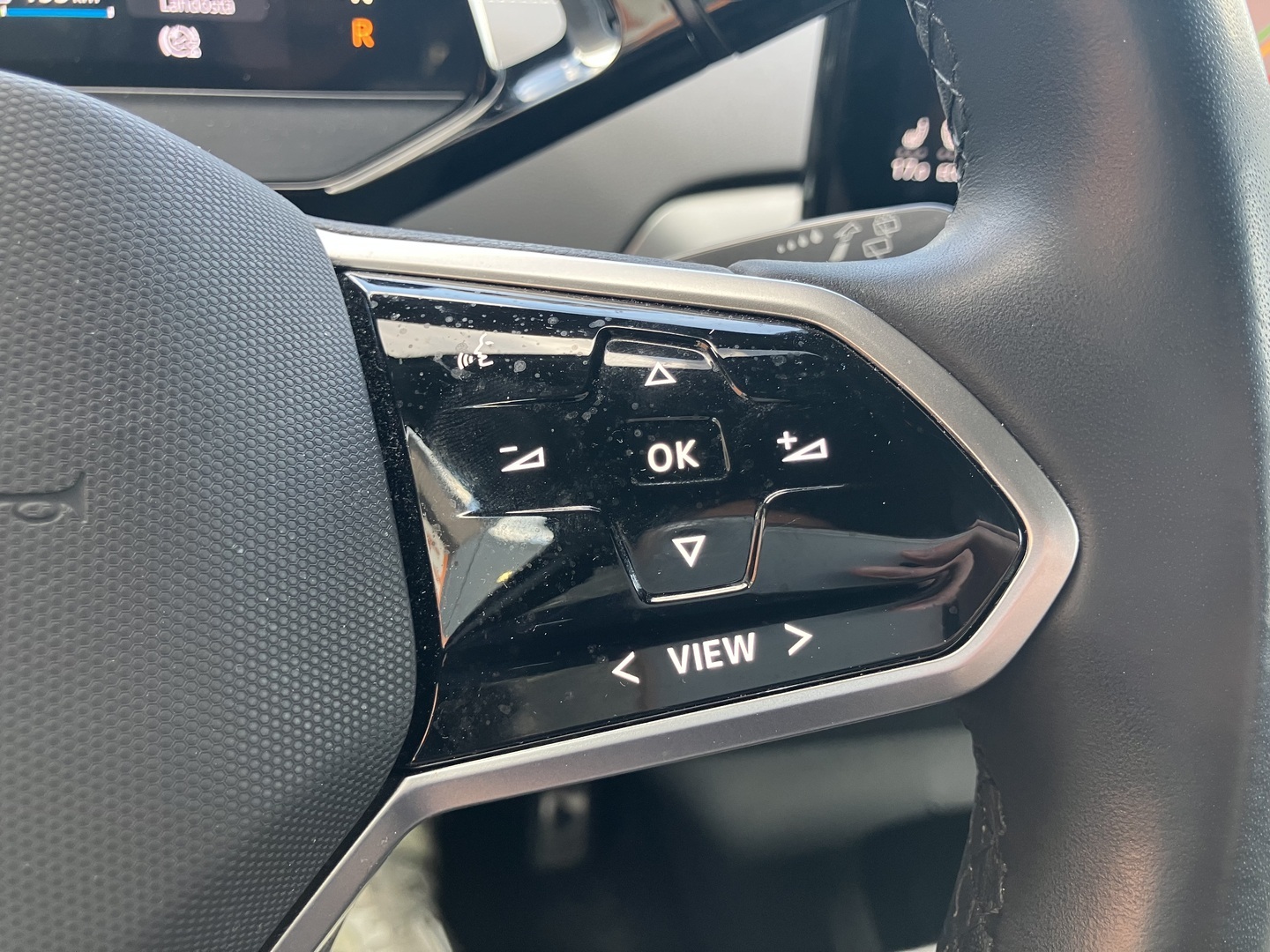 VOLKSWAGEN ID.4 2023
