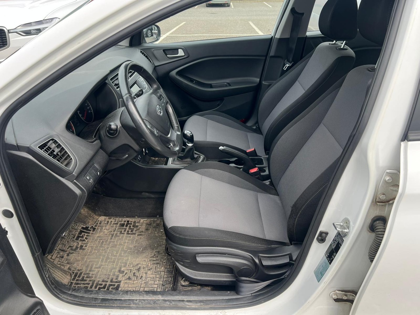 HYUNDAI I20 2019