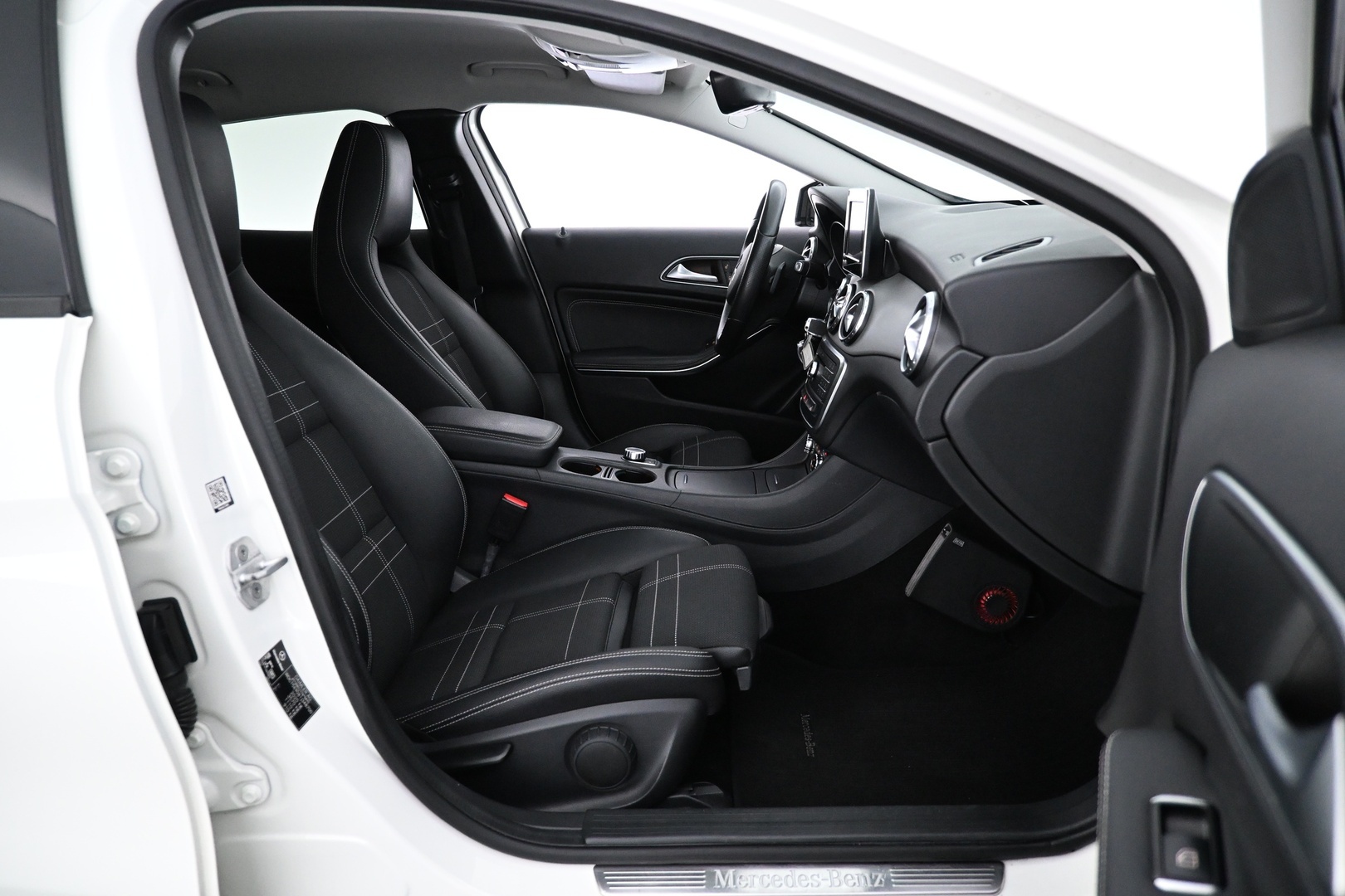 MERCEDES-BENZ GLA 2017