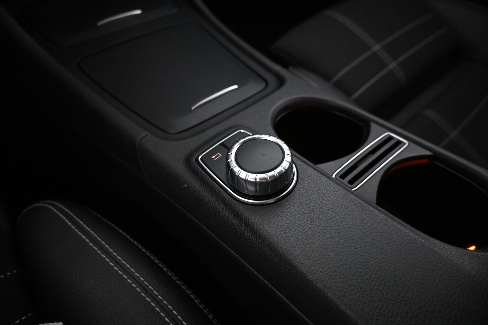 MERCEDES-BENZ GLA 2017