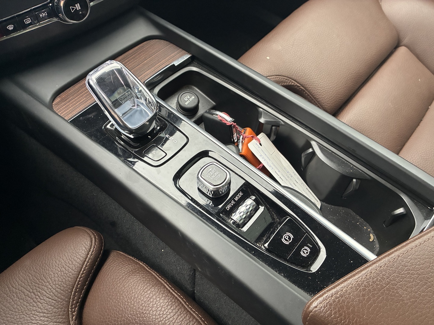 VOLVO XC60 2021