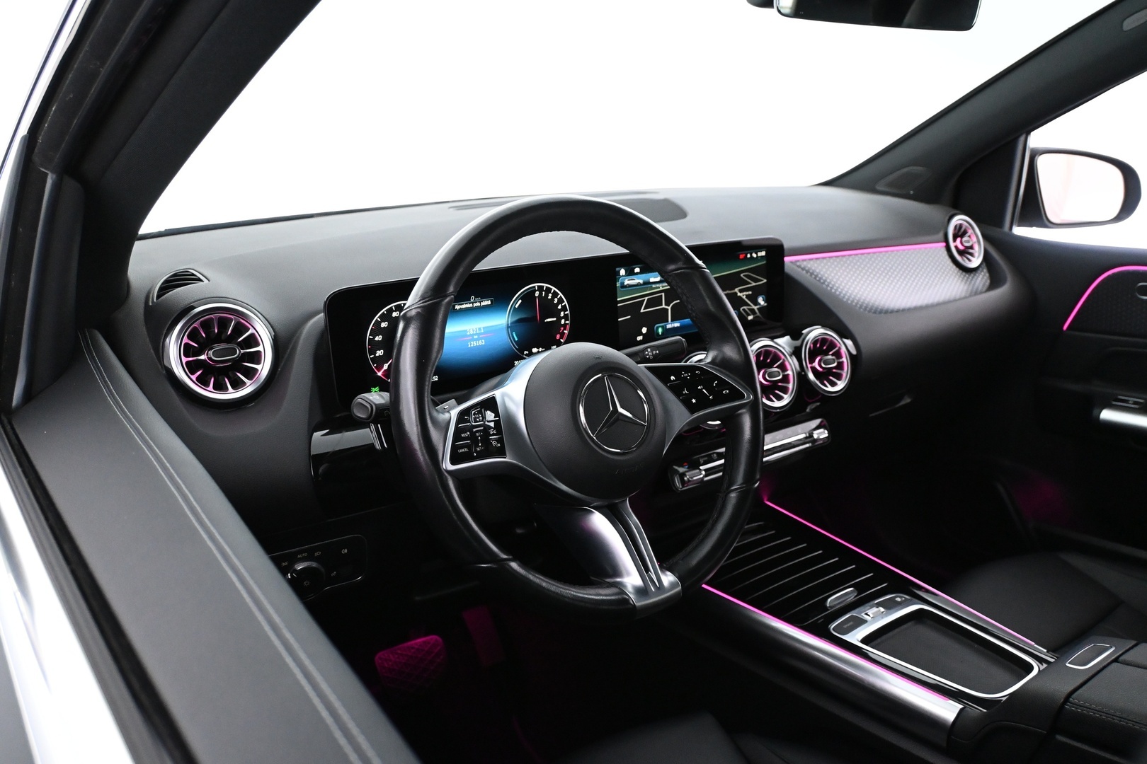 MERCEDES-BENZ B 2023