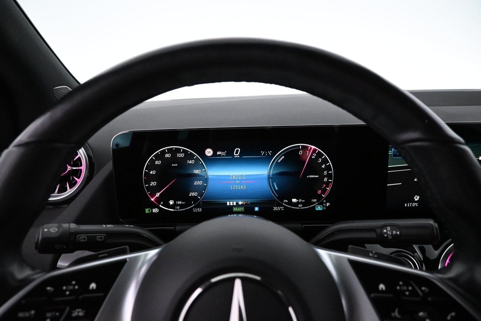 MERCEDES-BENZ B 2023