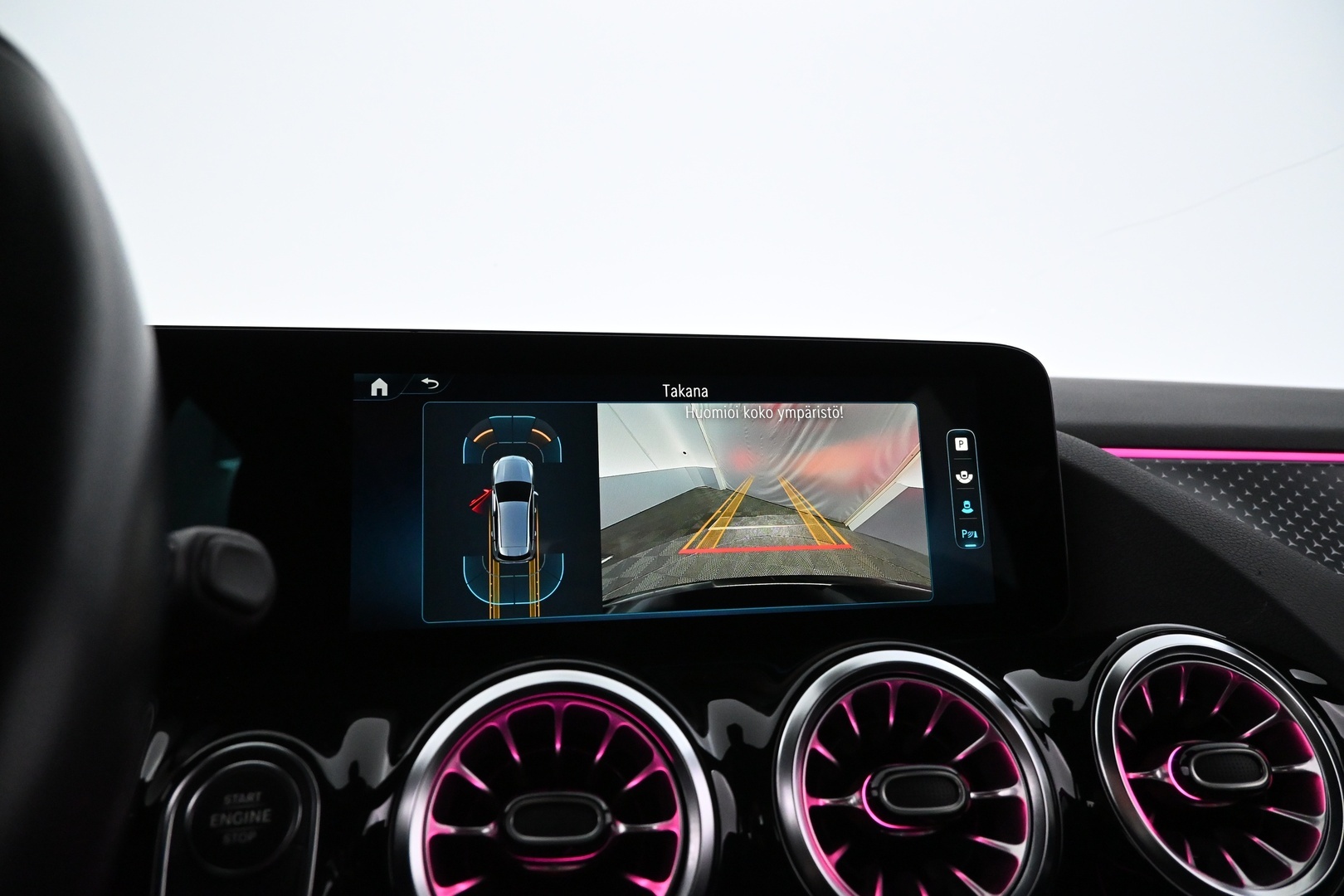 MERCEDES-BENZ B 2023