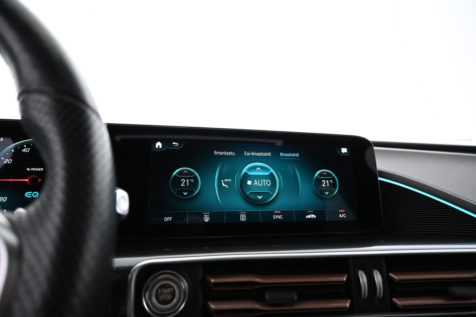 MERCEDES-BENZ EQC 2021