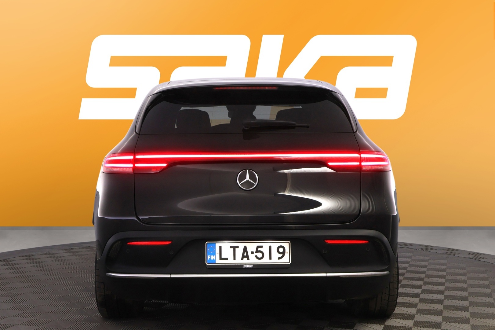 MERCEDES-BENZ EQC 2021