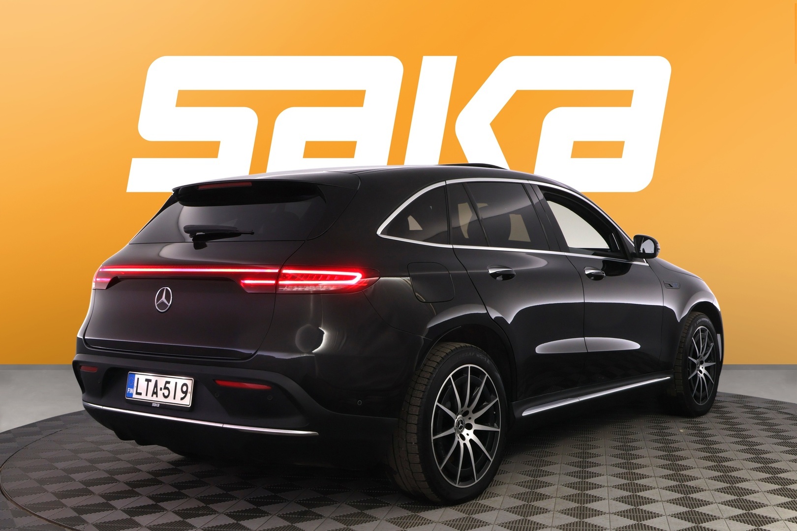 MERCEDES-BENZ EQC 2021