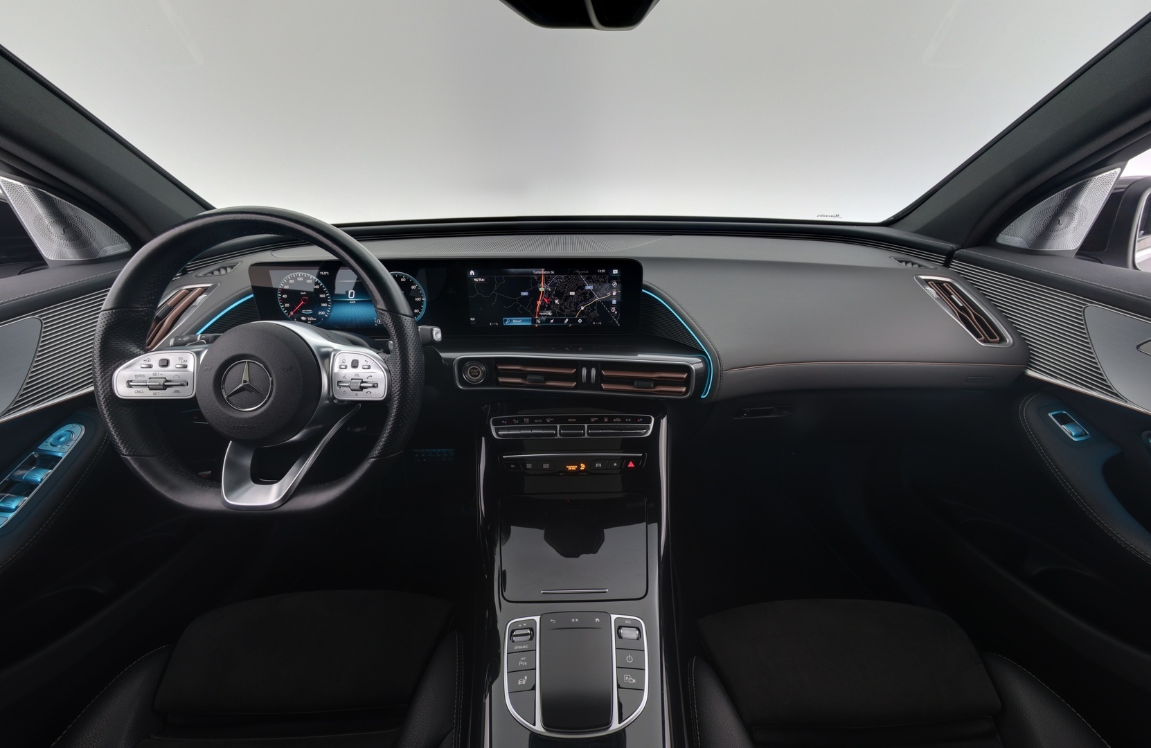 MERCEDES-BENZ EQC 2021