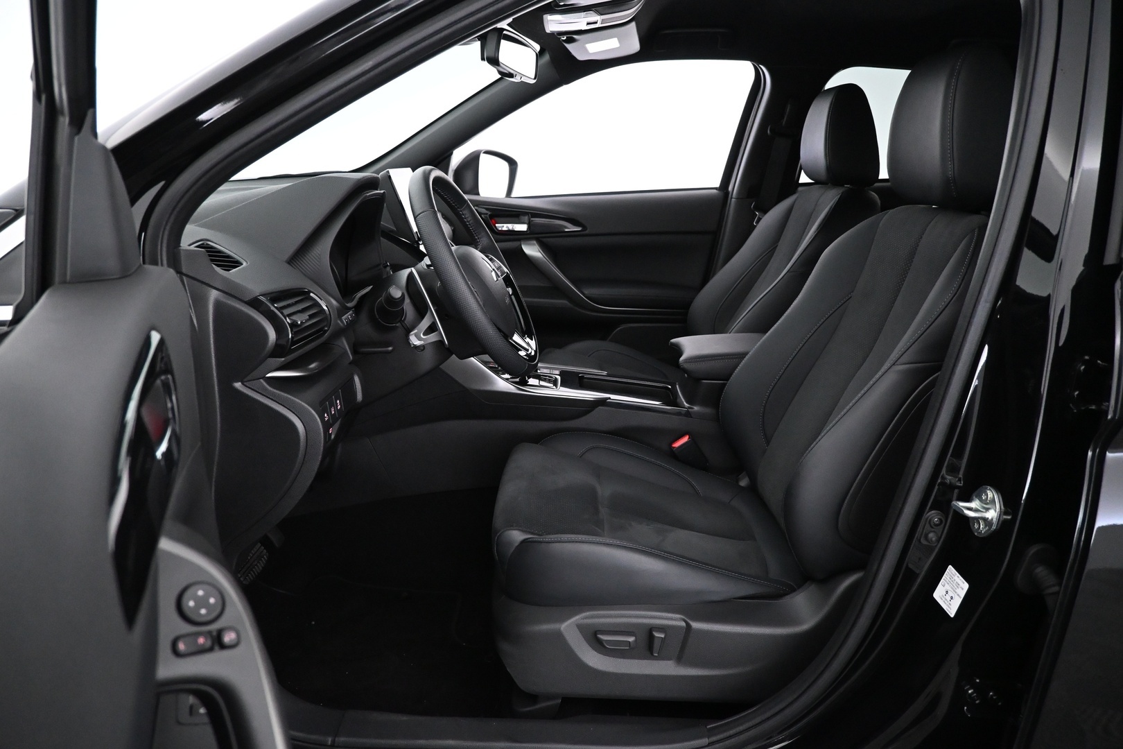 MITSUBISHI Eclipse Cross 2024