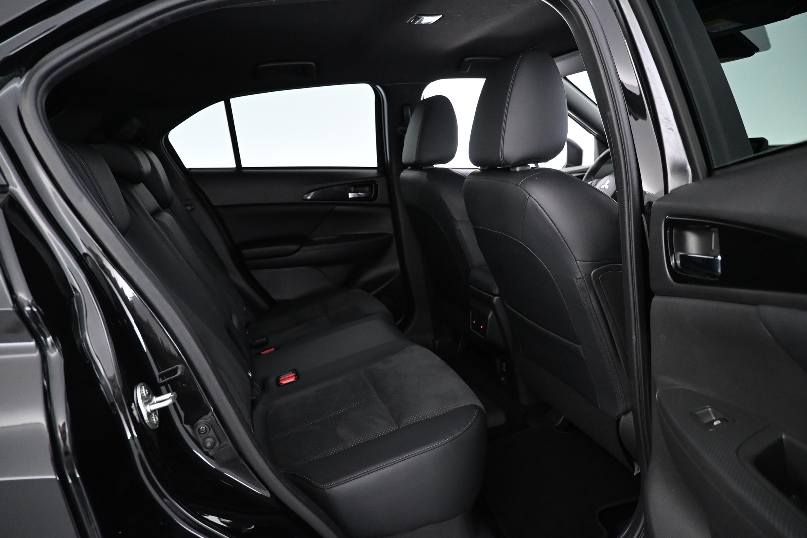 MITSUBISHI Eclipse Cross 2024