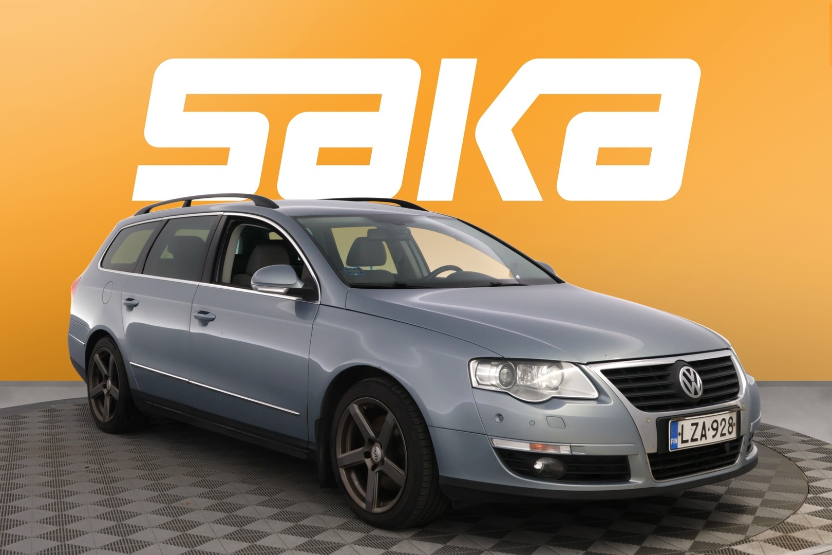 VOLKSWAGEN Passat 2010