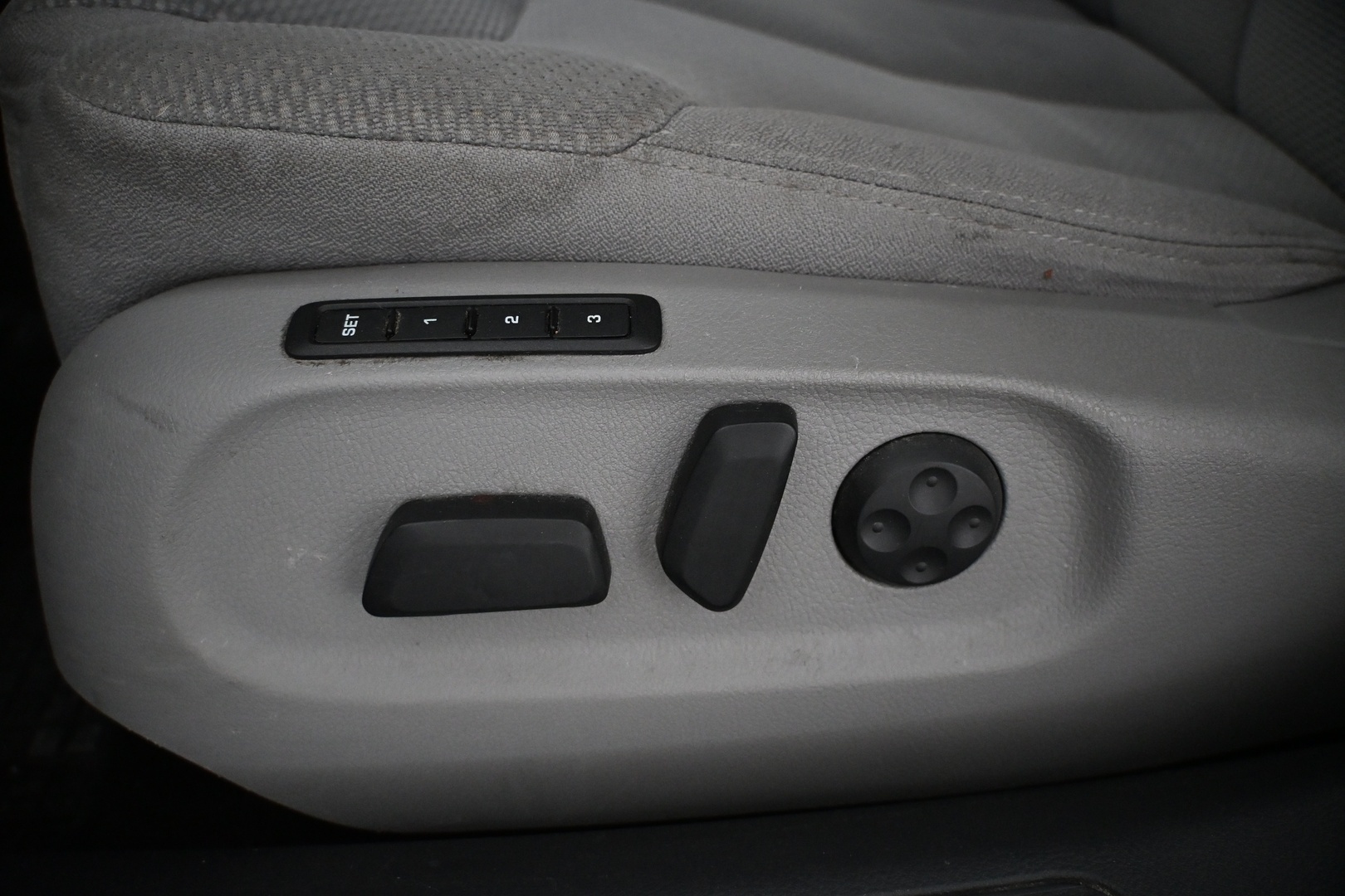 VOLKSWAGEN Passat 2010