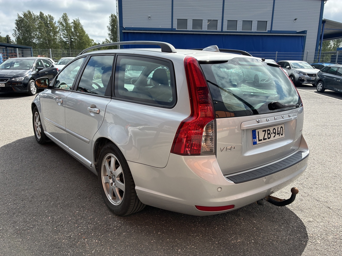 VOLVO V50 2011